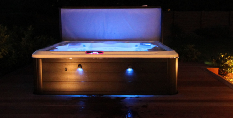 6 Features That Make Hydropool The Best Insulated Hot Tub Manufacturer On The Market! 